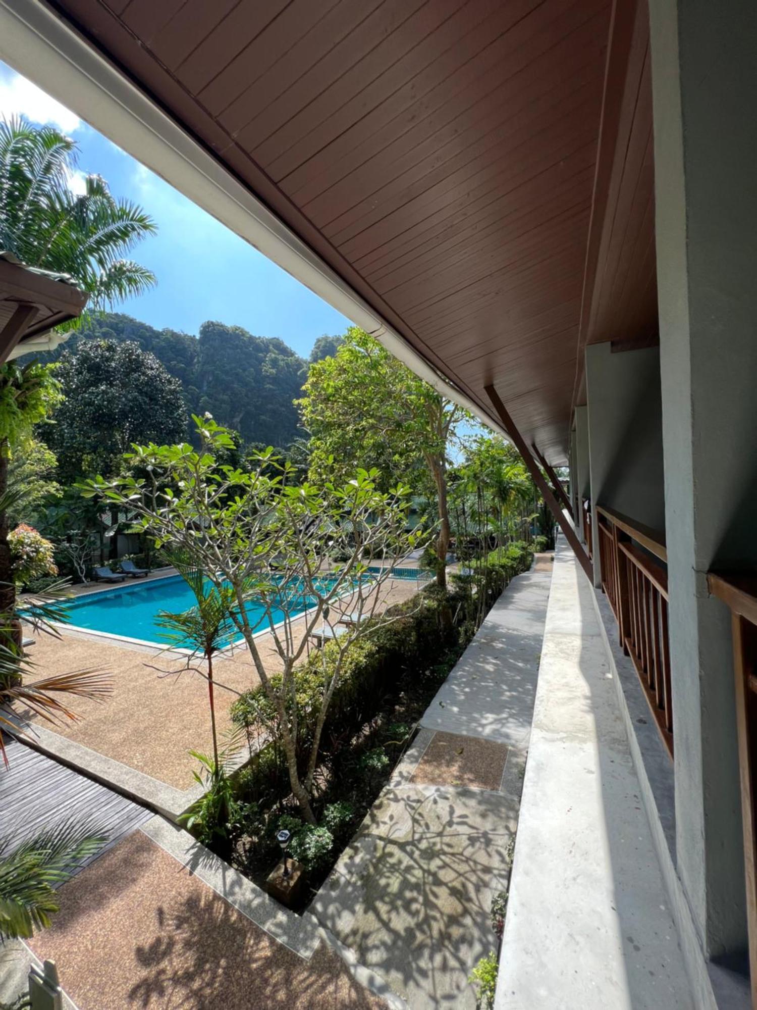 Dream Valley Resort, Tonsai Beach Exterior photo