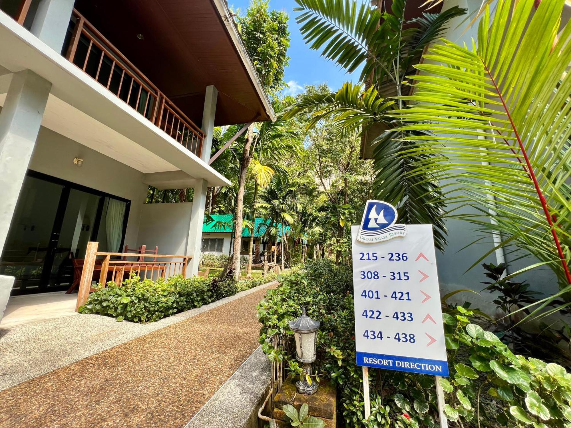 Dream Valley Resort, Tonsai Beach Exterior photo